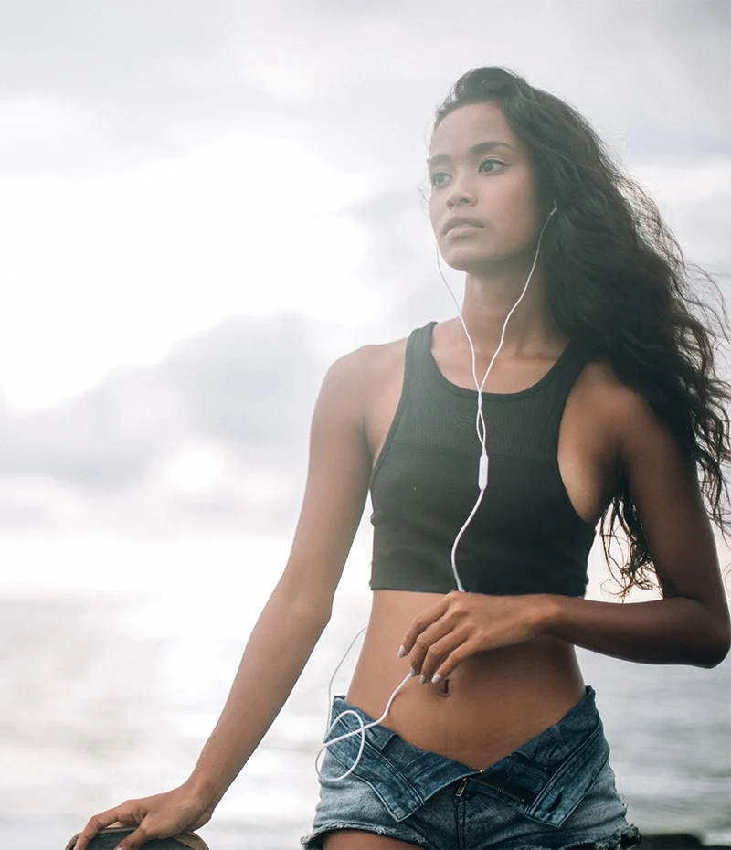 woman with a greeb top in hawaii